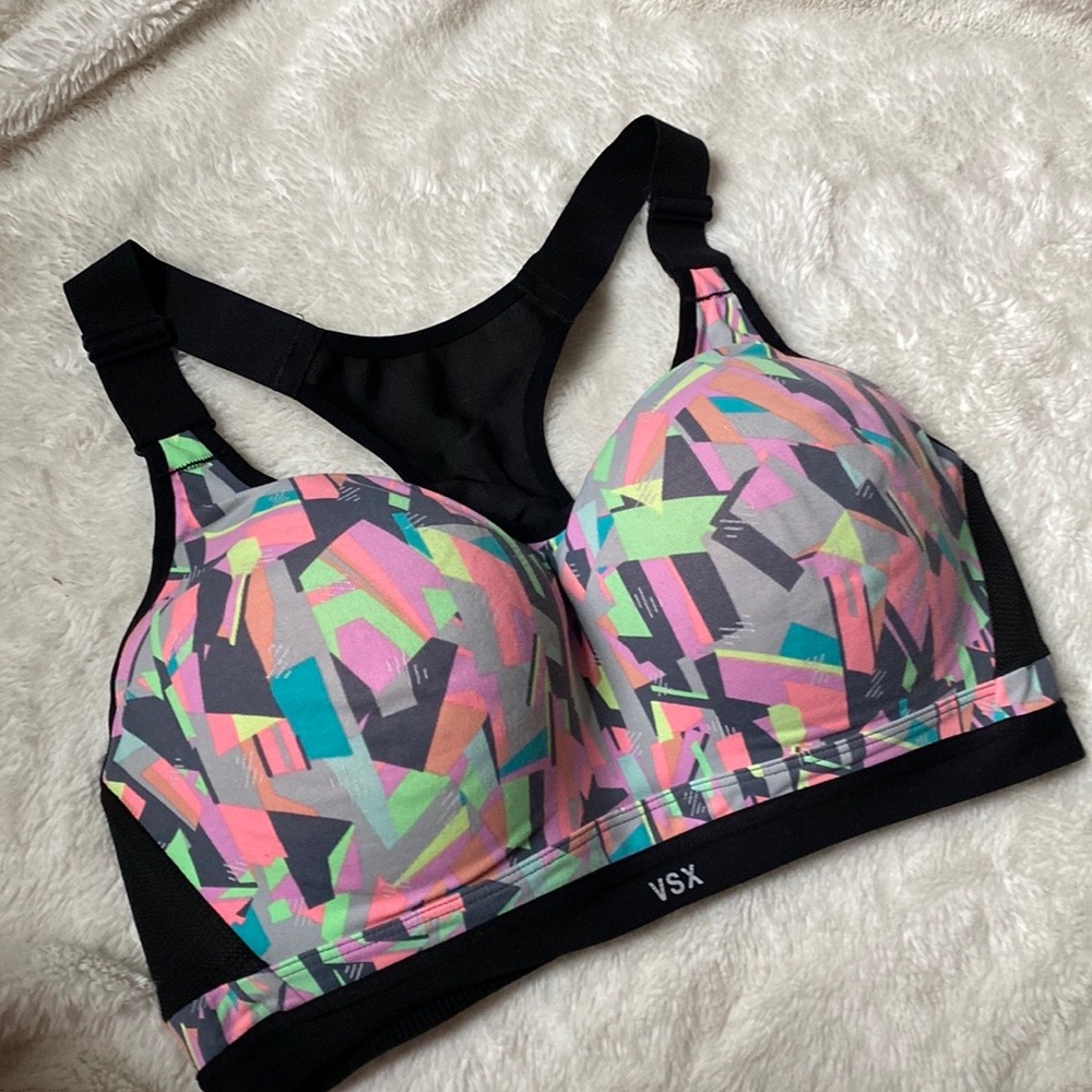 VSX Victorias Secret 36DD Sports Bra Incredible multi color Underwire Padded